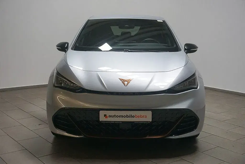 Usata Cupra Born e-Boost 169 kW (231 CV) 2023 Argento Utilitaria