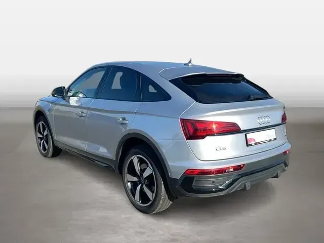 Gebraucht Audi Q5 Sportback Sport 204 PS (150 kW) 2022 Florettsilber metallic SUV