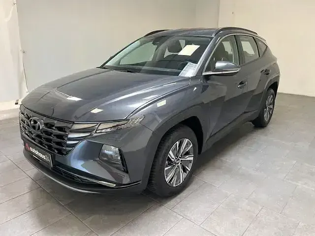 Gebraucht Hyundai Tucson Select 150 PS (110 kW) 2024 Grau SUV