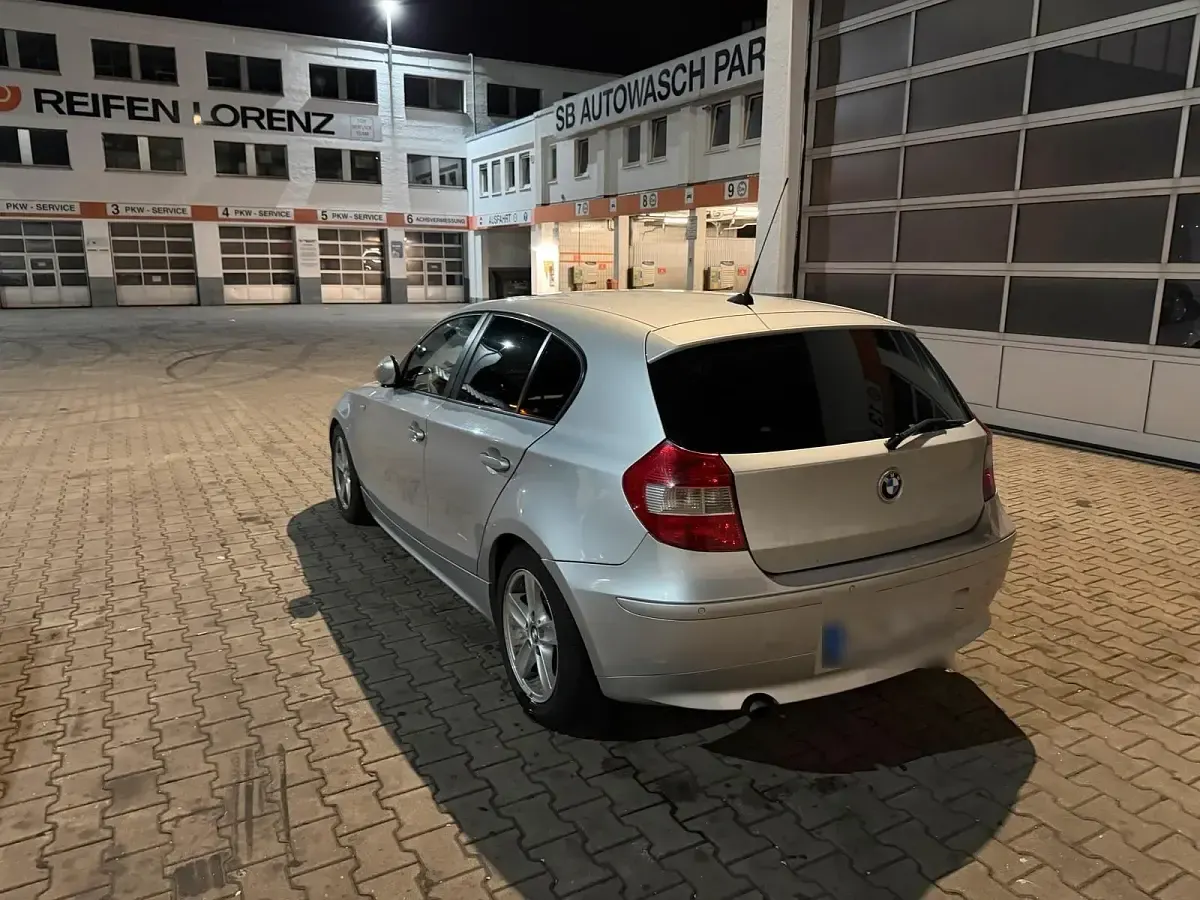 Gebraucht BMW 118 M Sport 122 PS (89 kW) 2007 Grau Kleinwagen