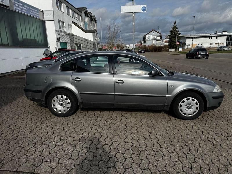 Gebraucht VW Passat Exclusive 116 PS (85 kW) 2003 Grau Limousine