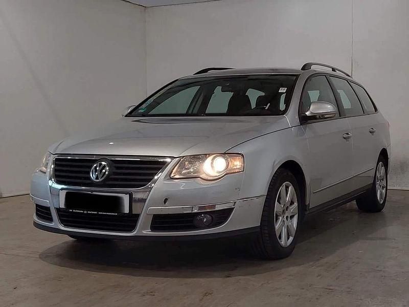 Silber Gebraucht 2007 VW Passat Sportline Kombi | 799 € (Guter Preis) - Bild 1/4