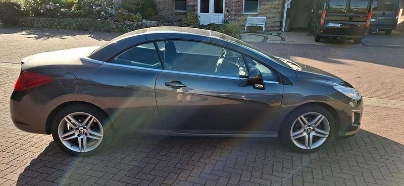 Gebraucht Peugeot 308 CC 111 PS (81 kW) 2013 Grau Cabrio