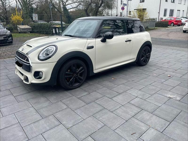 Gebraucht Mini John Cooper Works 192 PS (141 kW) 2017 Beige Kleinwagen