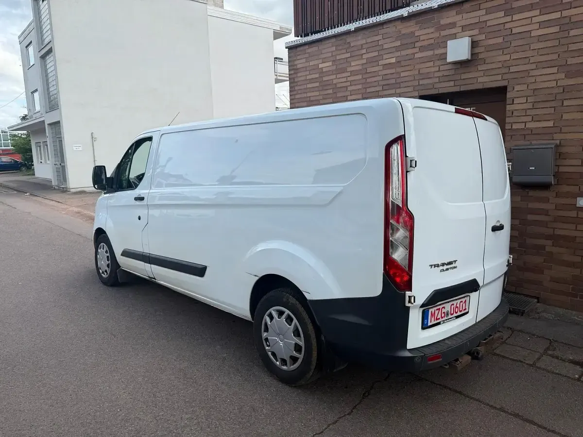 Gebraucht Ford Transit 131 PS (96 kW) 2018 Van / Kleinbus
