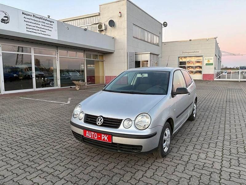Silber Gebraucht 2005 VW Polo Basis Kleinwagen | 2.900 € - Bild 1/4