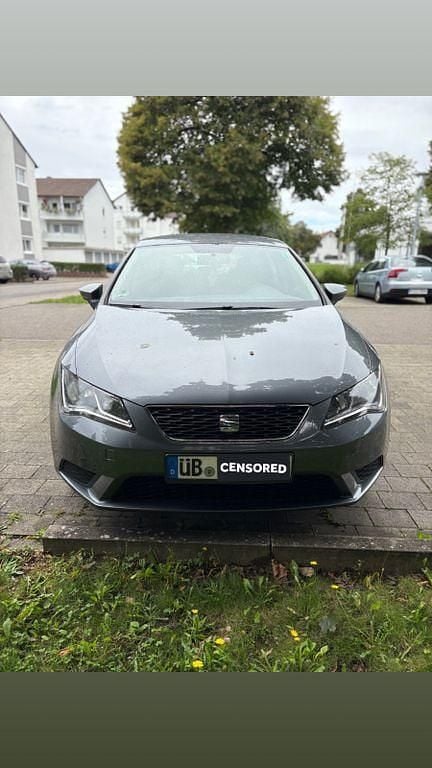 Grau Gebraucht 2014 Seat Leon ST Reference Kombi | 4.950 € (Fairer Preis) - Bild 1/4
