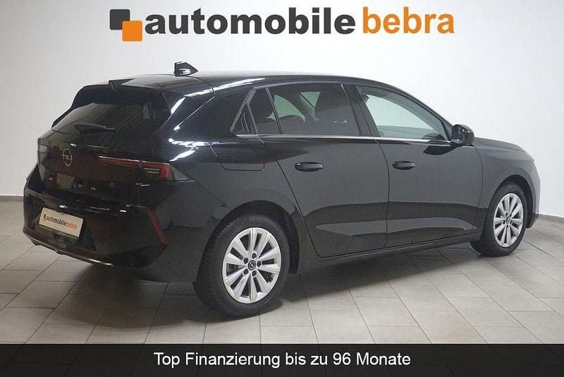 Second-hand Opel Astra Elegance 131 CP (96 kW) 2023 Negru Berlinǎ