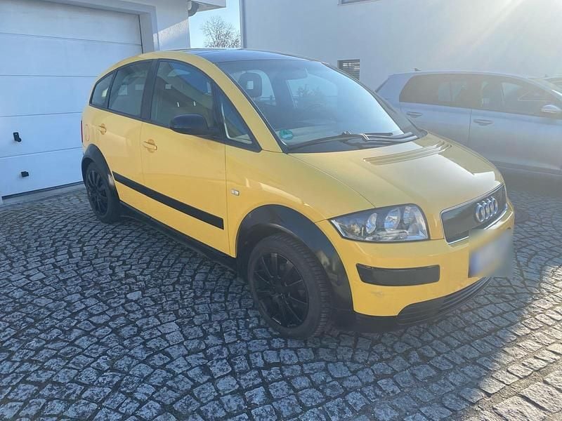 Gebraucht Audi A2 75 PS (55 kW) 2003 Rot Kleinwagen