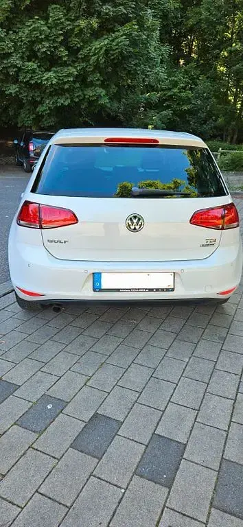 Używany VW Golf VII Cup 110 KM (80 kW) 2015 Biały Sedan/Limuzyna