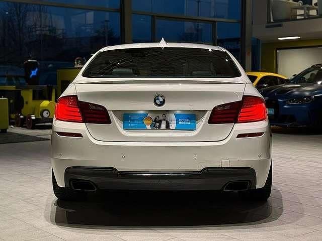 Gebraucht BMW 550 381 PS (280 kW) 2012 Alpinweiss iii Limousine