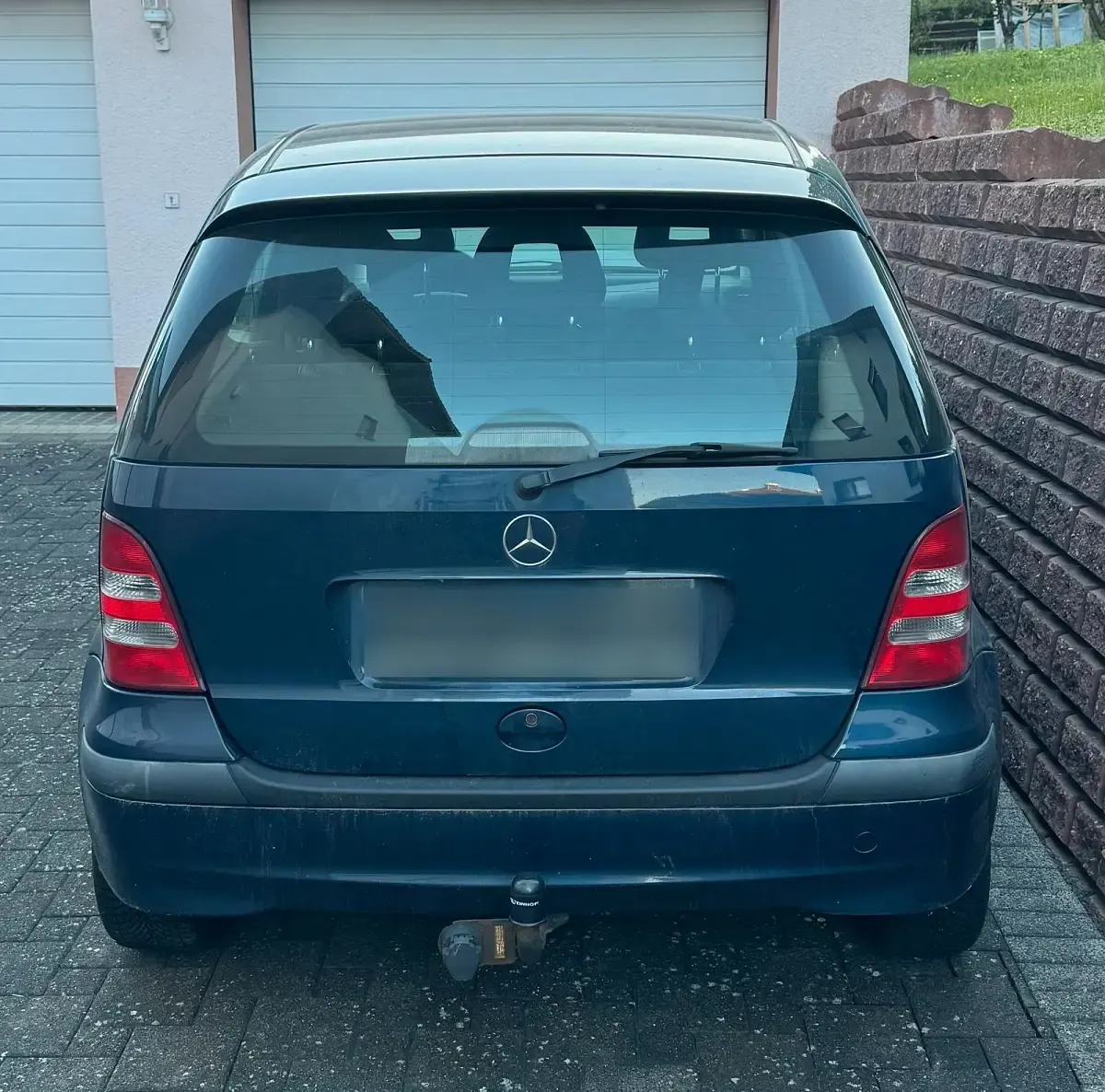 Używany Mercedes A170 90 KM (66 kW) 2003 Niebieski Hatchback