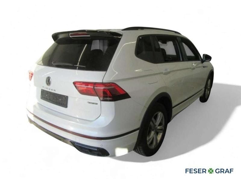 Gebraucht VW Tiguan Allspace R-line 193 PS (141 kW) 2025 Oryxweiß perlmutteffekt SUV