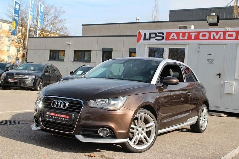 Braun Gebraucht 2011 Audi A1 S-Line Kleinwagen | 8.300 € (Guter Preis) - Bild 1/4