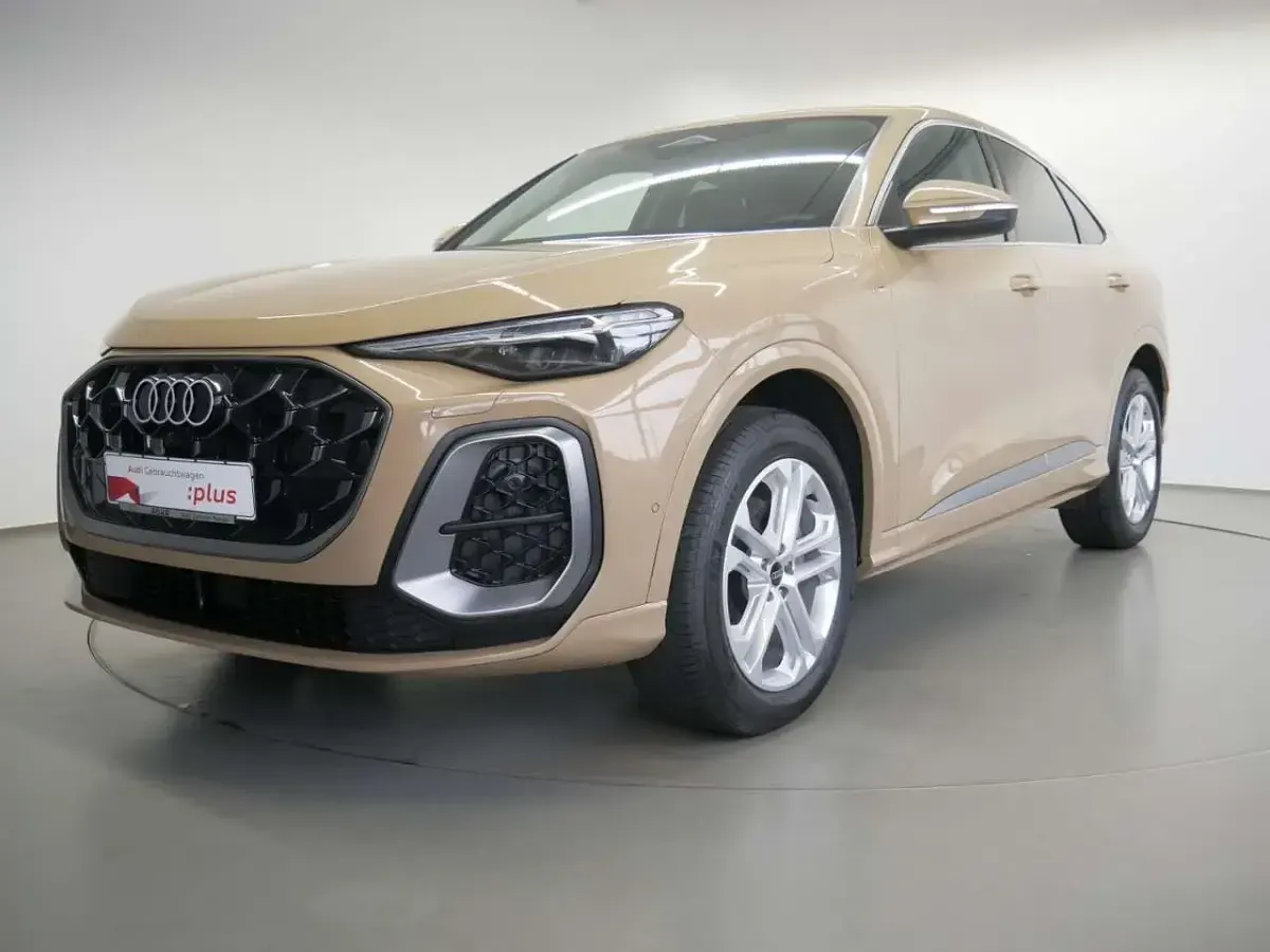 Gebraucht Audi Q5 Sportback S-Line 204 PS (150 kW) 2025 Gold SUV