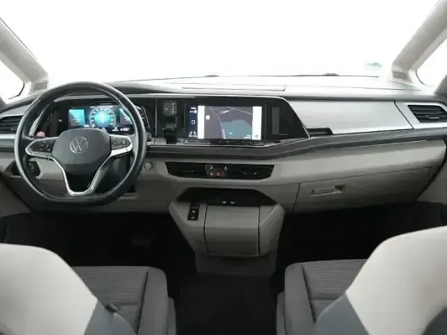 Occasion VW Multivan Basis 150 ch (110 kW) 2024 Andere Monospace