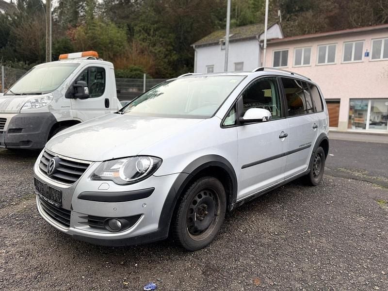 Gebraucht VW Touran Cross 170 PS (125 kW) 2008 Silber Van / Kleinbus