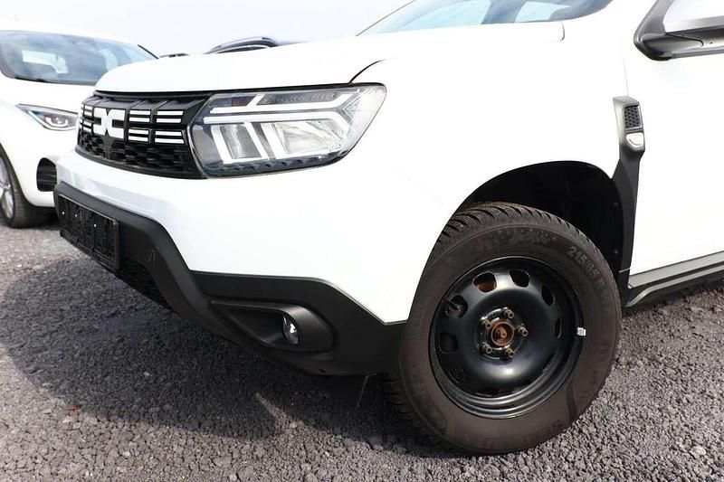 Gebraucht Dacia Duster Expression 101 PS (74 kW) 2023 Gletscherweiß SUV