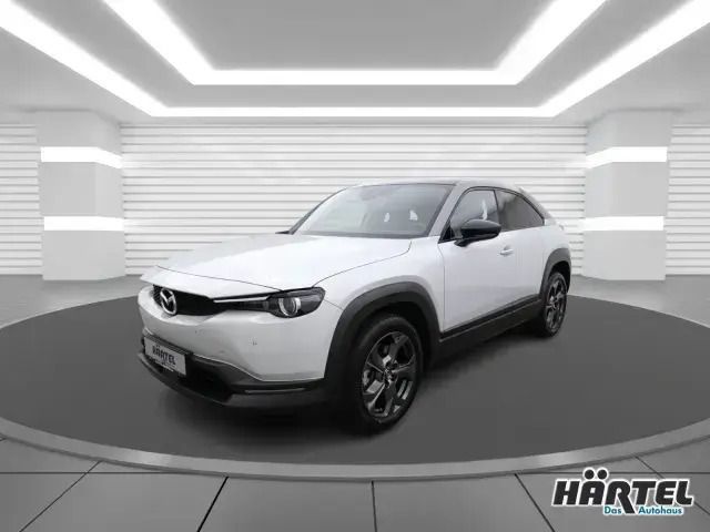 Gebraucht Mazda MX30 106 kW (145 PS) 2021 Mondsteinweiss (white), metallic SUV