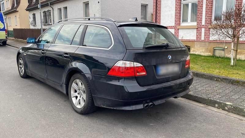 Gebraucht BMW 530 218 PS (160 kW) 2004 Schwarz Kombi