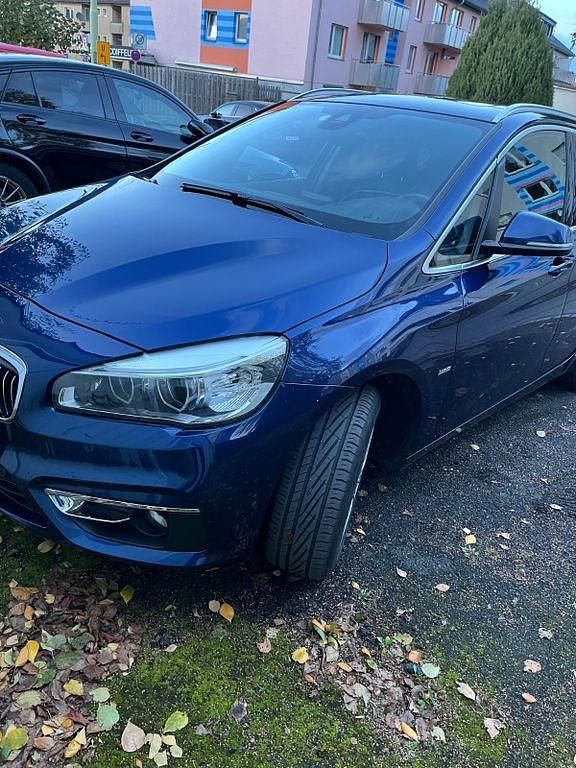Blau Gebraucht 2016 BMW 218 Active Tourer Luxury Line Van / Kleinbus | 10.000 € (Superpreis) - Bild 1/4