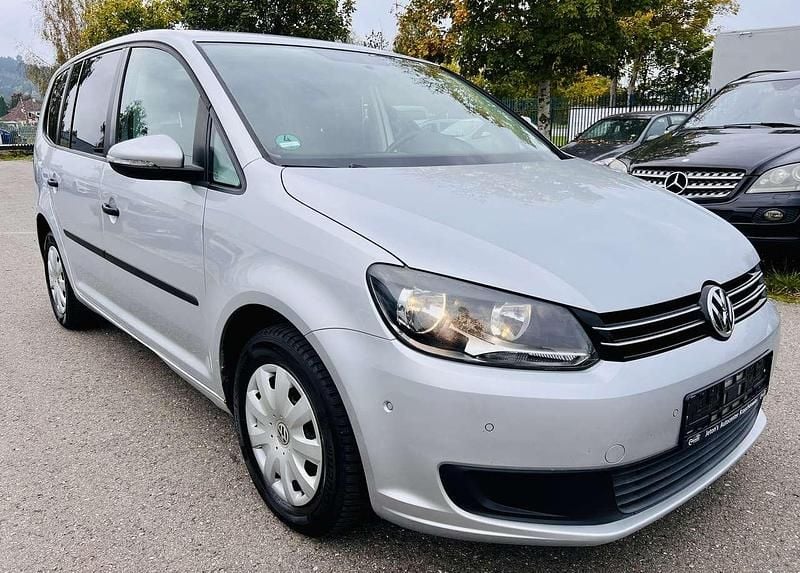 Gebraucht VW Touran Trendline 105 PS (77 kW) 2011 Silbergrau Van / Kleinbus
