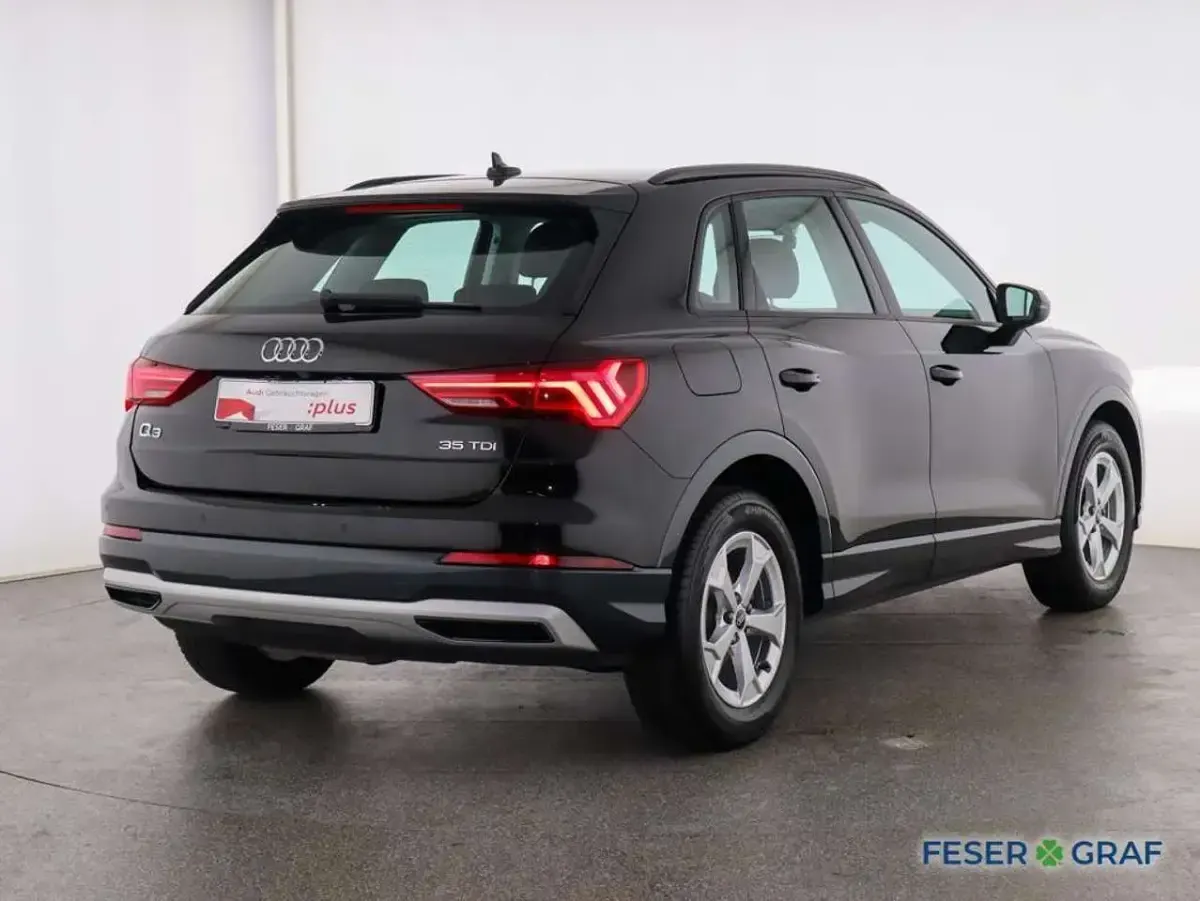Gebraucht Audi Q3 Advanced Plus 150 PS (110 kW) 2025 Mythosschwarz metallic SUV