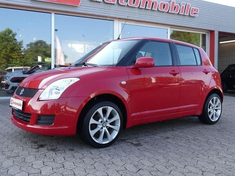 Rot Gebraucht 2009 Suzuki Swift Club Kleinwagen | 4.380 € (Etwas zu teuer) - Bild 1/4