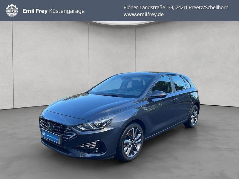 Grau Gebraucht 2023 Hyundai i30 Trend Limousine | 15.990 € (Guter Preis) - Bild 1/4