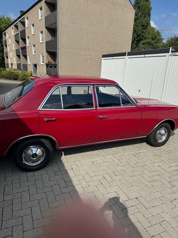 Gebraucht Opel Rekord 90 PS (66 kW) 1970 Rot Limousine