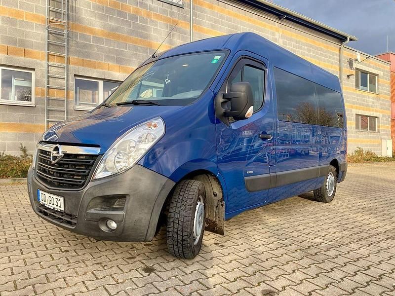 Blau Gebraucht 2016 Opel Movano Van / Kleinbus | 19.000 € - Bild 1/4