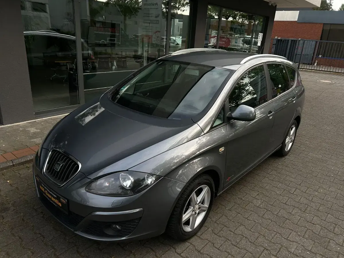 Gebraucht Seat Altea XL Copa 125 PS (91 kW) 2013 Grau Van / Kleinbus