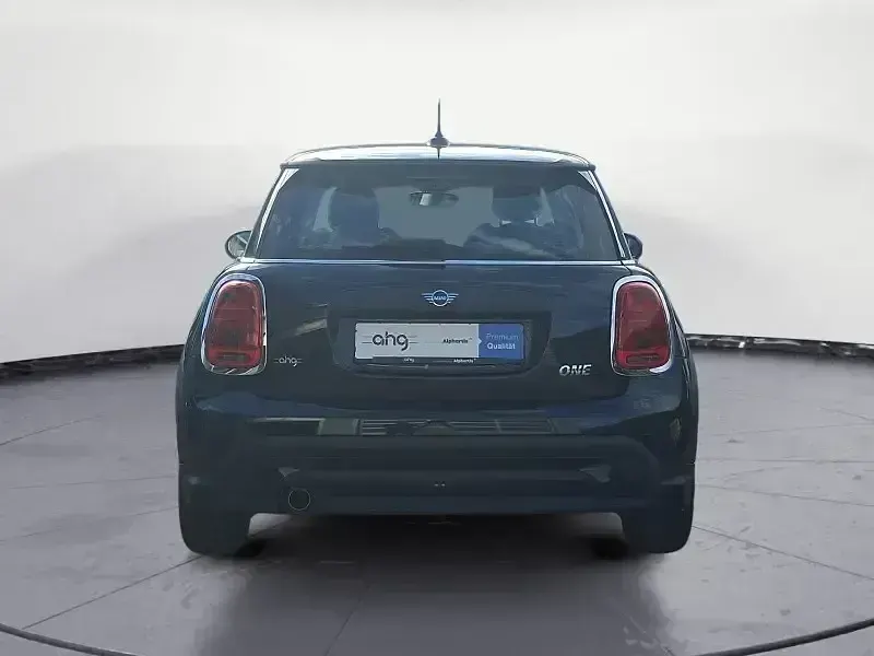 Gebraucht Mini ONE Classic 102 PS (75 kW) 2022 Schwarz Kleinwagen