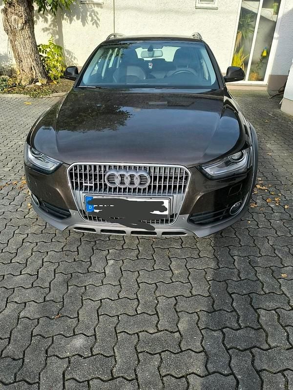 Braun Gebraucht 2015 Audi A4 Allroad Kombi | 17.500 € (Fairer Preis) - Bild 1/4