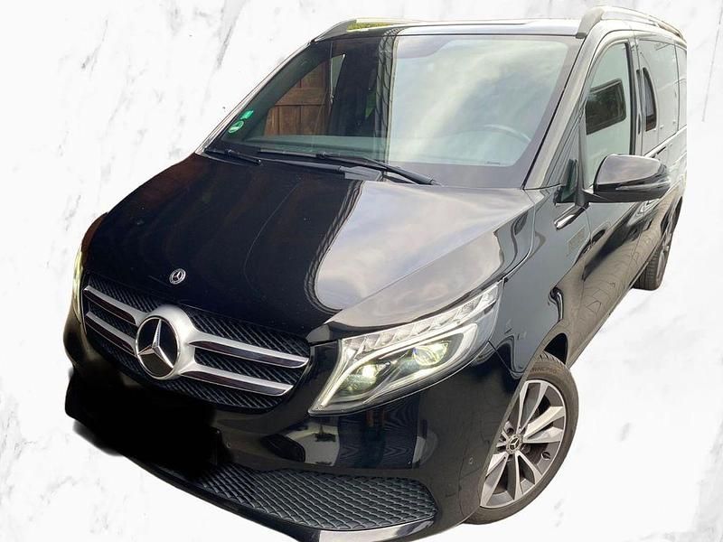 Schwarz Gebraucht 2021 Mercedes V250 Exclusive Van / Kleinbus | 49.990 € (Superpreis) - Bild 1/4