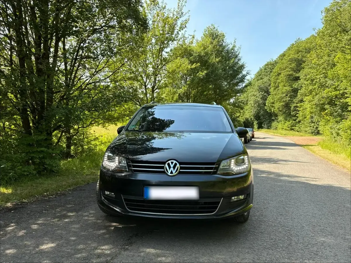 Gebraucht VW Sharan Style 140 PS (102 kW) 2012 Schwarz Van / Kleinbus