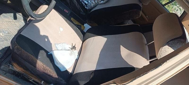 Gebraucht Mercedes 200 60 PS (44 kW) 1976 Beige Limousine