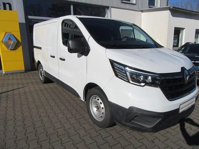 Gebraucht Renault Trafic Komfort 131 PS (96 kW) 2022 Weiss Van / Kleinbus