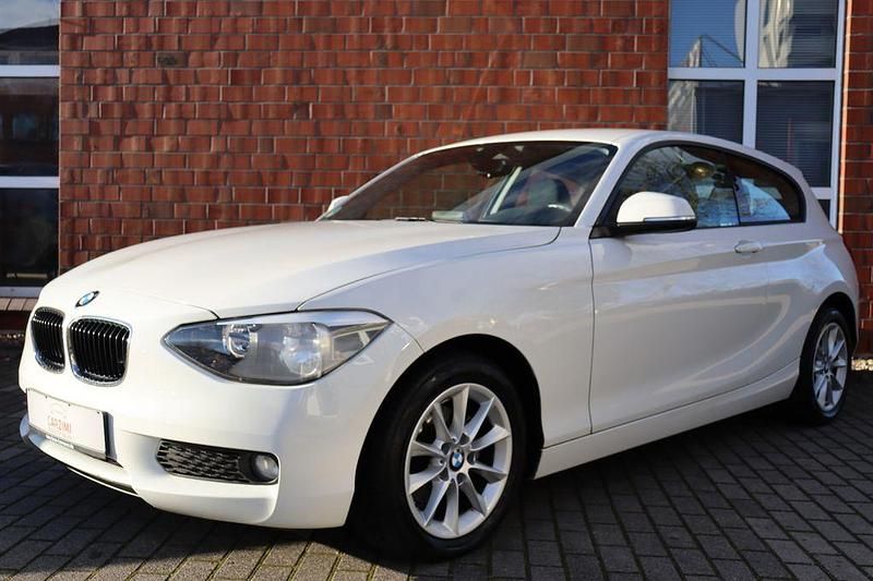 Gebraucht BMW 114 95 PS (69 kW) 2013 Weiß Kleinwagen