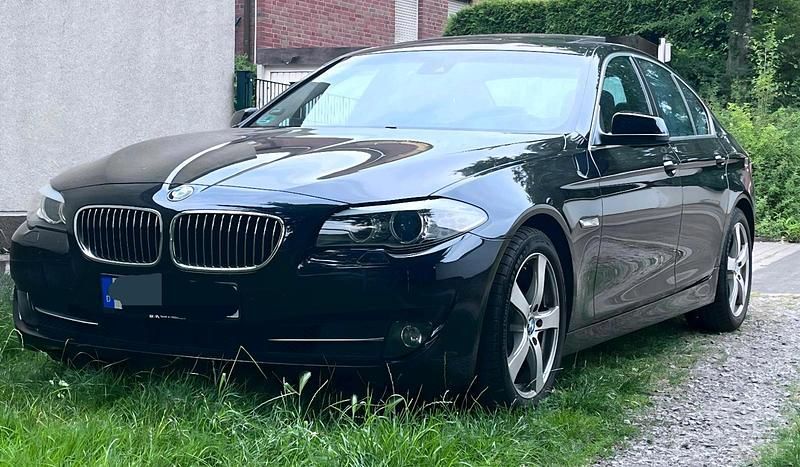 Gebraucht BMW 114 204 PS (150 kW) 2011 Schwarz Kleinwagen