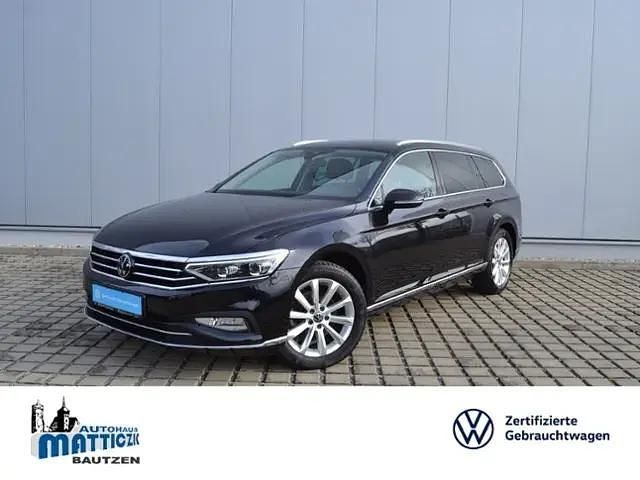 Schwarz Gebraucht 2024 VW Passat Elegance Kombi | 34.878 € (Guter Preis) - Bild 1/3
