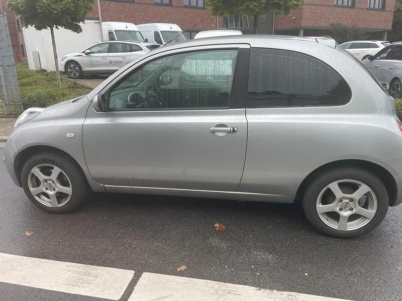 Grau Gebraucht 2008 Nissan Micra Kleinwagen | 2.700 € (Etwas zu teuer) - Bild 1/4
