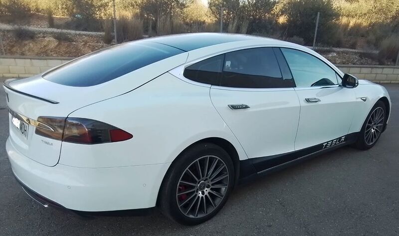 Weiß Gebraucht 2014 Tesla Model S Limousine | 14.300 € - Bild 1/4