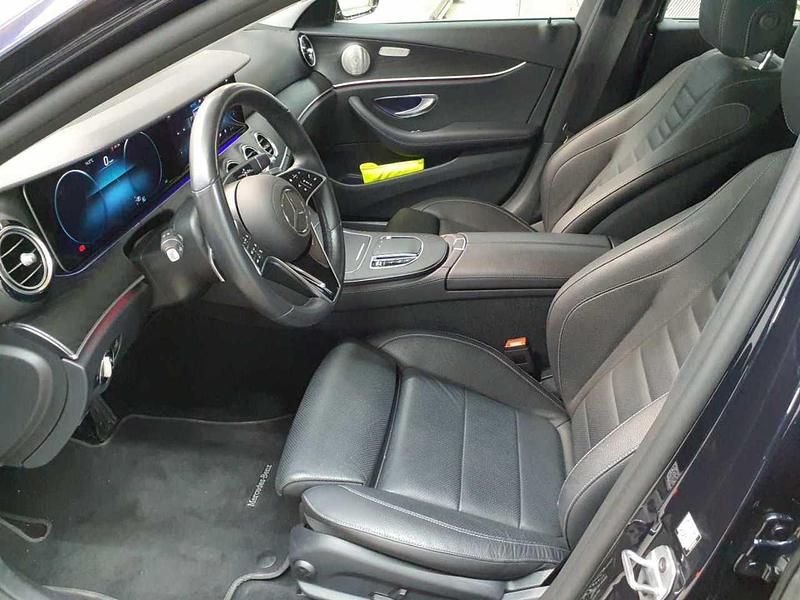 Gebraucht Mercedes E400 Avantgarde 330 PS (242 kW) 2022 Nautikblau metallic Kombi