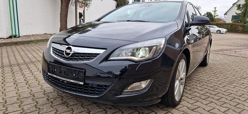 Schwarz Gebraucht 2011 Opel Astra Innovation Limousine | 7.500 € (Teuer) - Bild 1/4