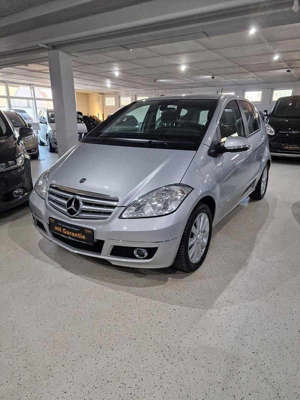 Gebraucht Mercedes A160 95 PS (69 kW) 2010 Silber Kleinwagen
