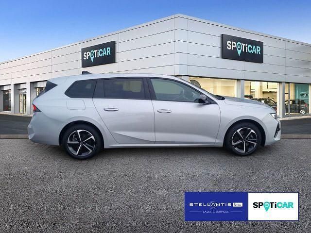 Używany Opel Astra 131 KM (96 kW) 2024 Szary Sedan/Limuzyna