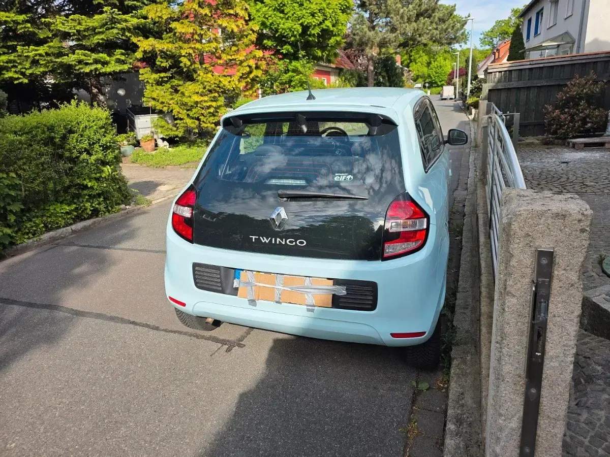 Używany Renault Twingo SE 71 KM (52 kW) 2018 Niebieski Hatchback