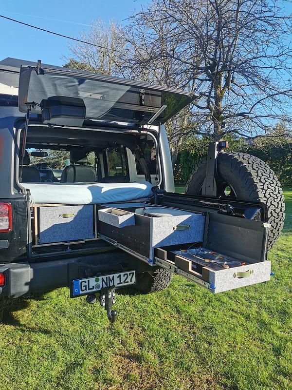 Gebraucht Jeep Wrangler Sahara 200 PS (147 kW) 2018 Schwarz SUV