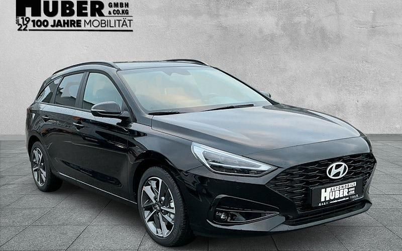 Neu Hyundai i30 Advantage 140 PS (102 kW) 2025 Schwarz Kombi